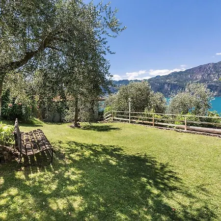 Apartmán In Mit Grill, Garten Und Gemeinschaftlichem Pool Malcesine